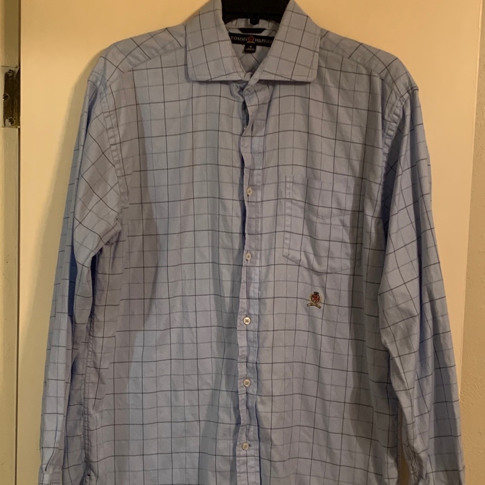Med. Tommy Hilfiger casual button down Long sleeve